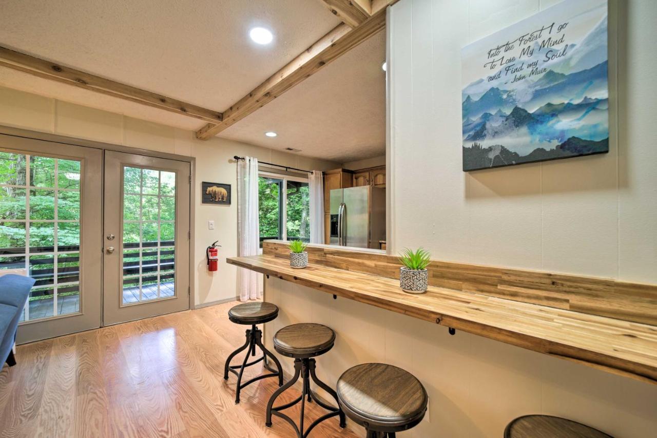 Charming Getaway With Fire Pit! Maggie Valley