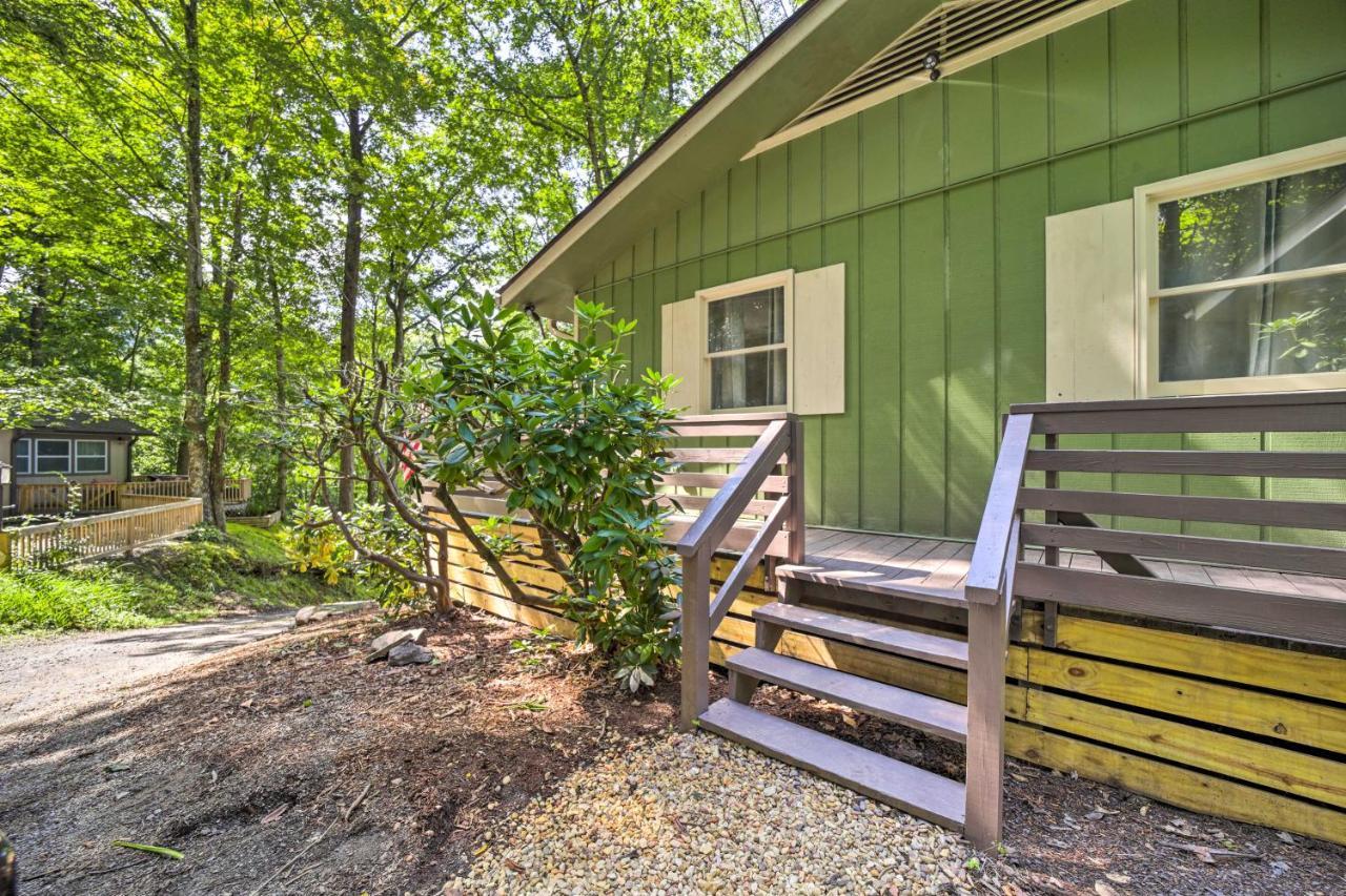 Holiday home Charming Getaway With Fire Pit! Maggie Valley